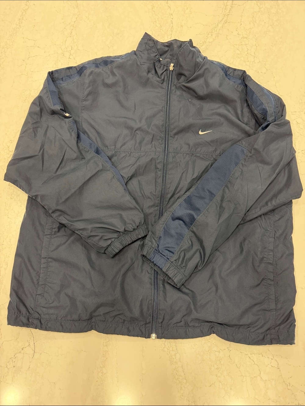 Nike Men's Navy Blue Full-Zip Windbreaker Jacket